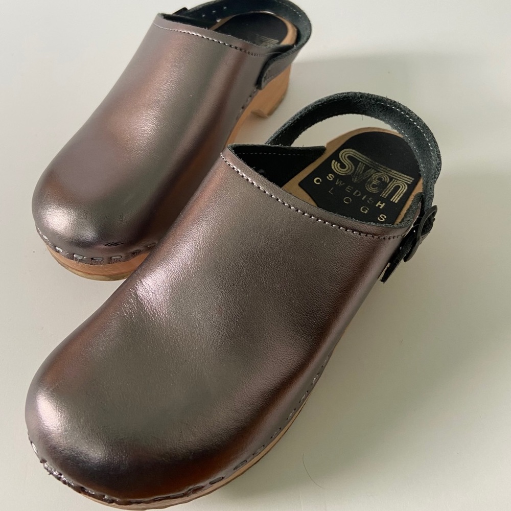Sven Metallic Clogs for Kids
